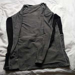 Hang ten surfers undershirt long sleeve